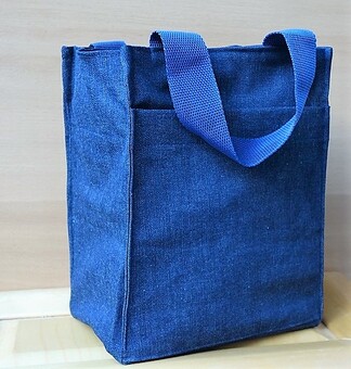 Horizontal lunch bag